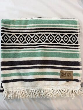 [LIKE 🆕] Beach Bum: Cute Beach / Poolside Fringe Towel